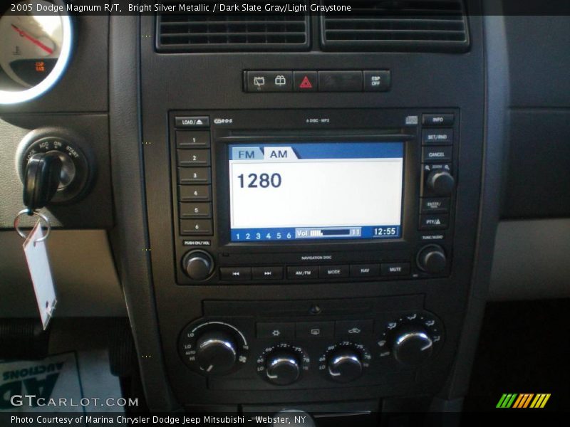 Bright Silver Metallic / Dark Slate Gray/Light Graystone 2005 Dodge Magnum R/T