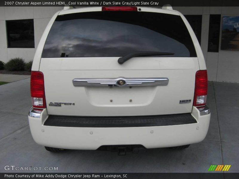 Cool Vanilla White / Dark Slate Gray/Light Slate Gray 2007 Chrysler Aspen Limited HEMI