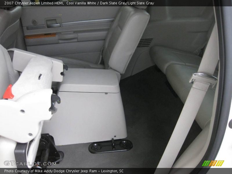 Cool Vanilla White / Dark Slate Gray/Light Slate Gray 2007 Chrysler Aspen Limited HEMI