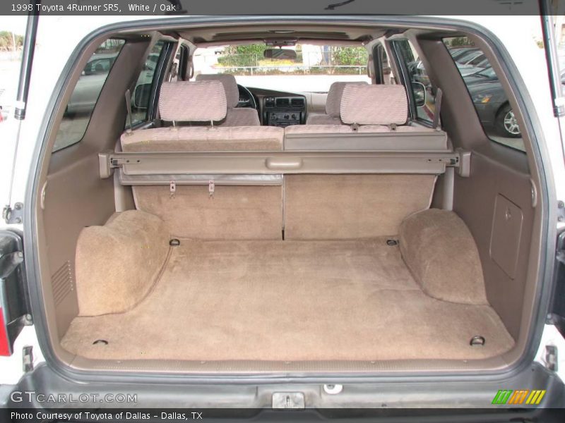 White / Oak 1998 Toyota 4Runner SR5