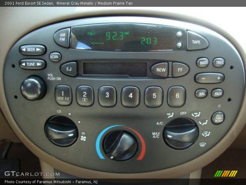 Mineral Gray Metallic / Medium Prairie Tan 2001 Ford Escort SE Sedan