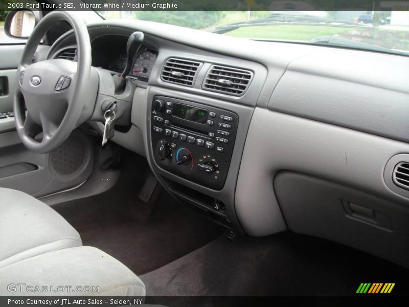 Vibrant White / Medium Graphite 2003 Ford Taurus SES