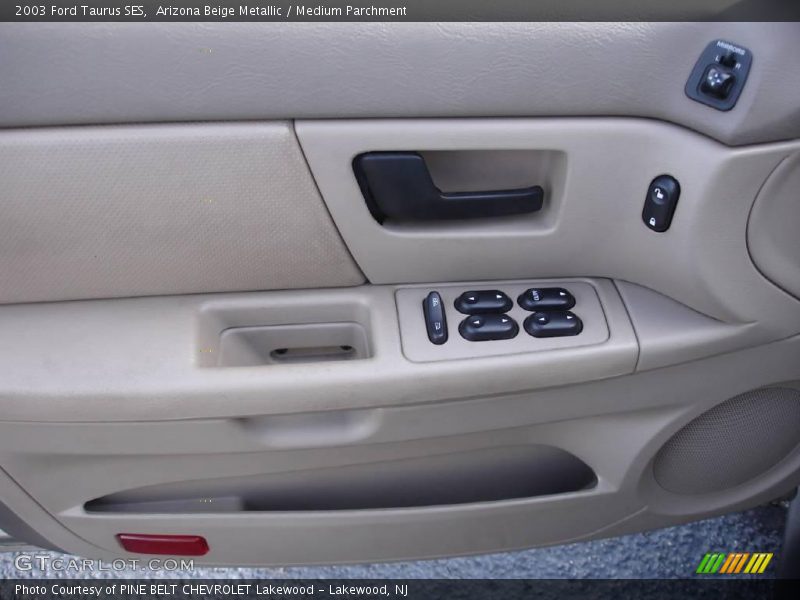 Arizona Beige Metallic / Medium Parchment 2003 Ford Taurus SES