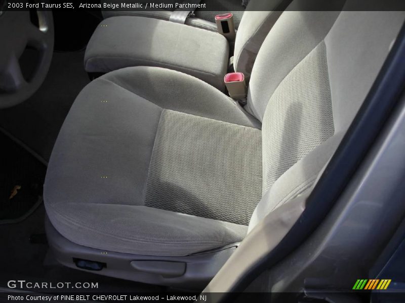 Arizona Beige Metallic / Medium Parchment 2003 Ford Taurus SES