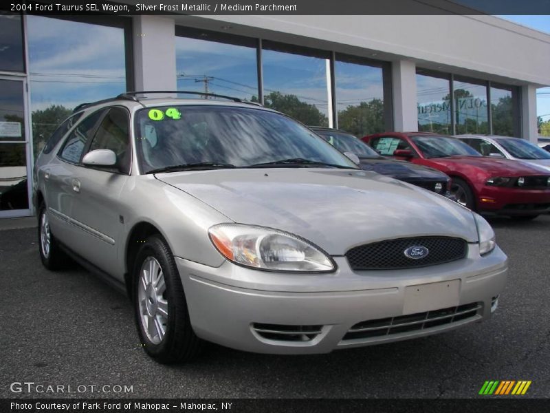 Silver Frost Metallic / Medium Parchment 2004 Ford Taurus SEL Wagon