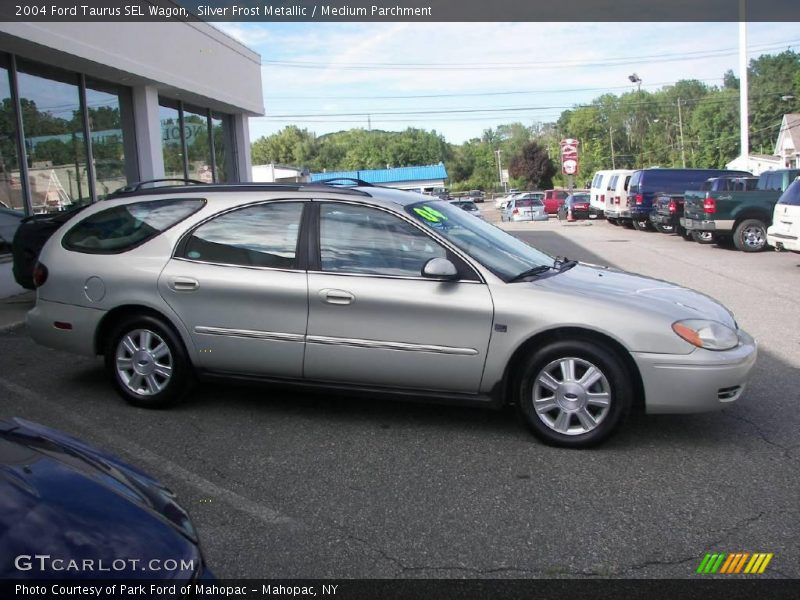 Silver Frost Metallic / Medium Parchment 2004 Ford Taurus SEL Wagon