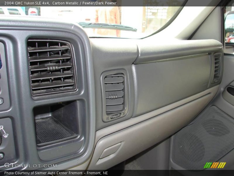 Carbon Metallic / Pewter/Dark Pewter 2004 GMC Yukon SLE 4x4