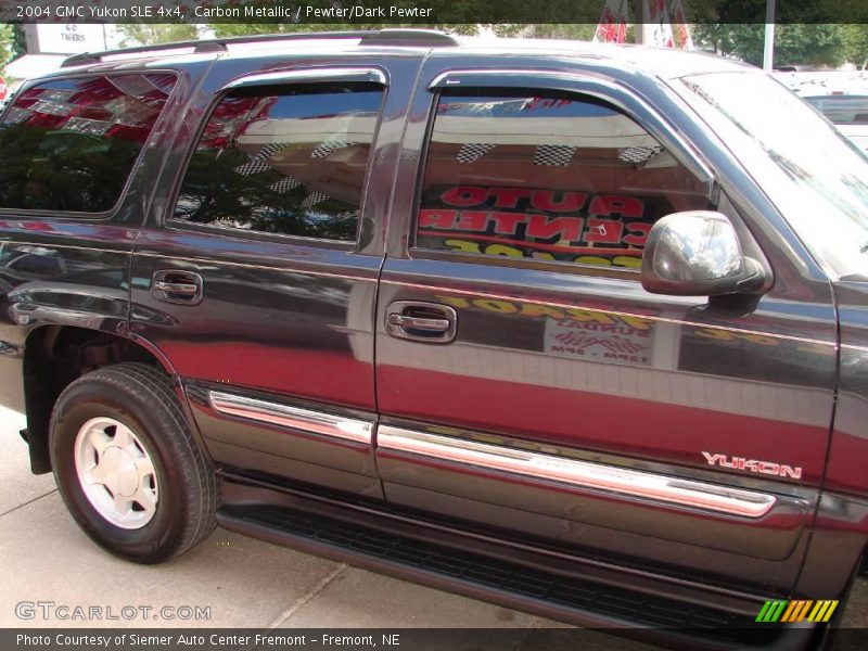 Carbon Metallic / Pewter/Dark Pewter 2004 GMC Yukon SLE 4x4