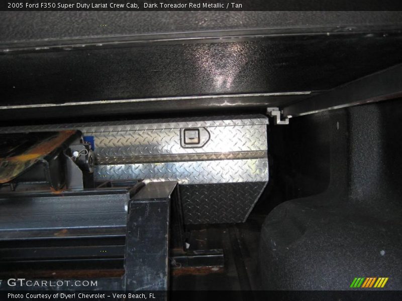 Dark Toreador Red Metallic / Tan 2005 Ford F350 Super Duty Lariat Crew Cab