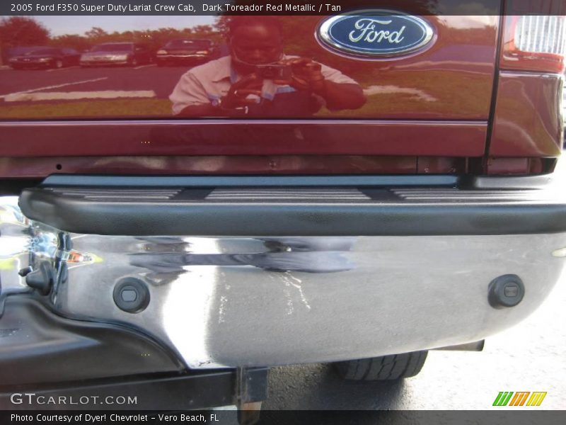 Dark Toreador Red Metallic / Tan 2005 Ford F350 Super Duty Lariat Crew Cab