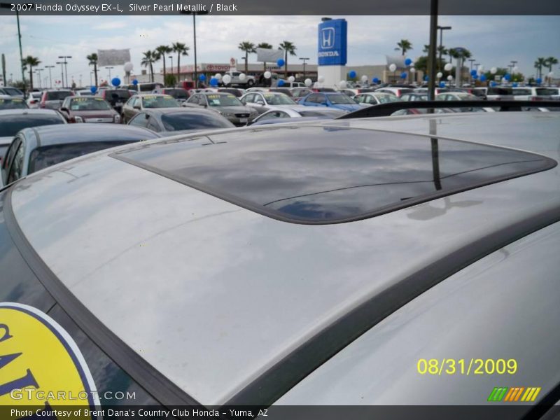 Silver Pearl Metallic / Black 2007 Honda Odyssey EX-L