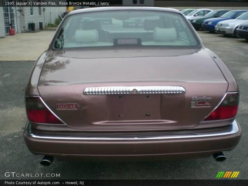 Rose Bronze Metallic / Ivory 1995 Jaguar XJ Vanden Plas