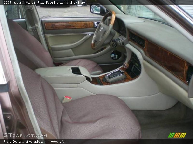 Rose Bronze Metallic / Ivory 1995 Jaguar XJ Vanden Plas