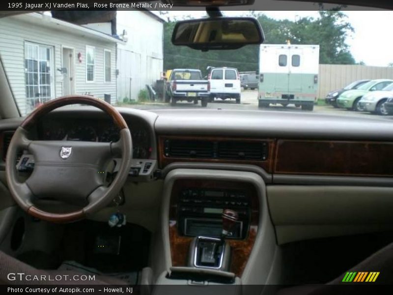 Rose Bronze Metallic / Ivory 1995 Jaguar XJ Vanden Plas