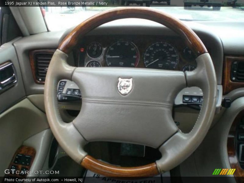 Rose Bronze Metallic / Ivory 1995 Jaguar XJ Vanden Plas