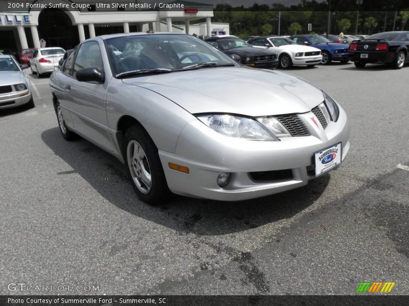 Ultra Silver Metallic / Graphite 2004 Pontiac Sunfire Coupe