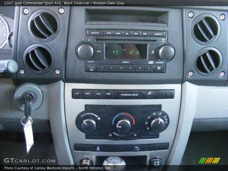 Black Clearcoat / Medium Slate Gray 2007 Jeep Commander Sport 4x4