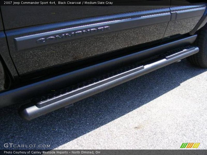 Black Clearcoat / Medium Slate Gray 2007 Jeep Commander Sport 4x4