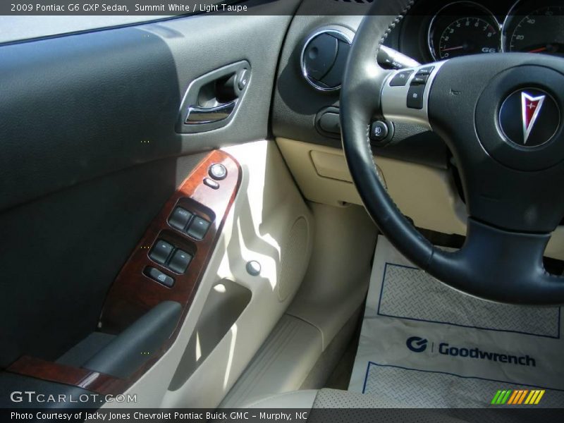 Summit White / Light Taupe 2009 Pontiac G6 GXP Sedan