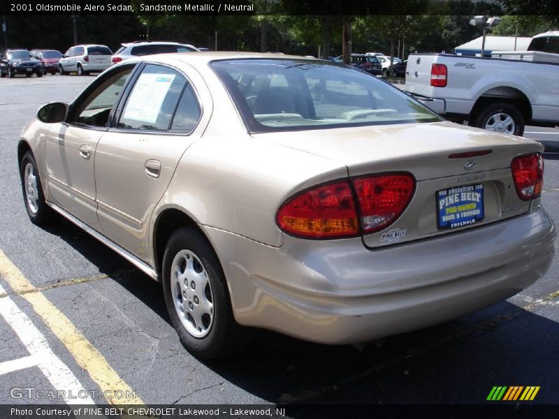 Sandstone Metallic / Neutral 2001 Oldsmobile Alero Sedan