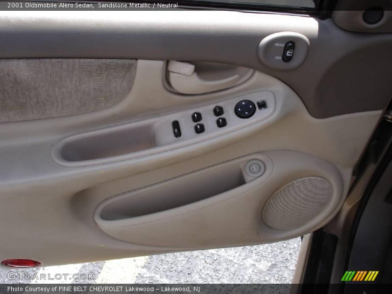 Sandstone Metallic / Neutral 2001 Oldsmobile Alero Sedan