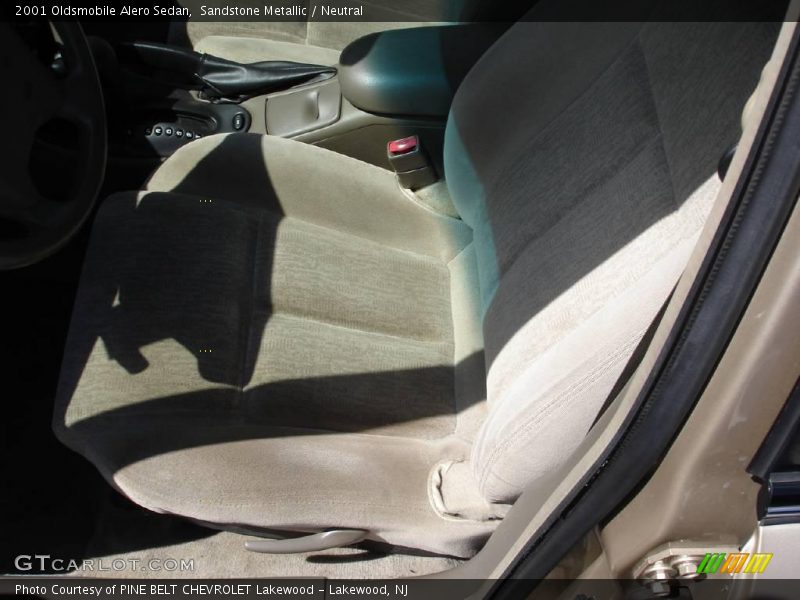 Sandstone Metallic / Neutral 2001 Oldsmobile Alero Sedan