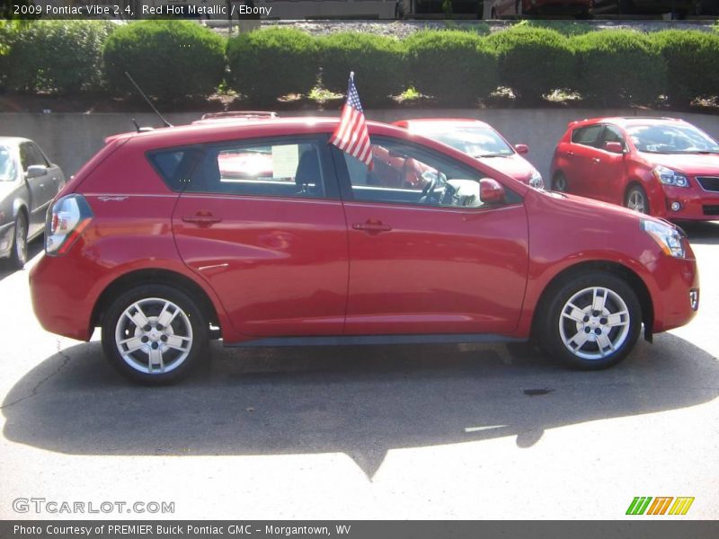 Red Hot Metallic / Ebony 2009 Pontiac Vibe 2.4