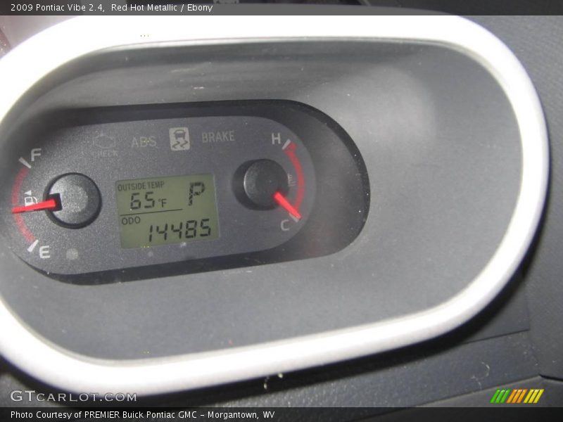 Red Hot Metallic / Ebony 2009 Pontiac Vibe 2.4