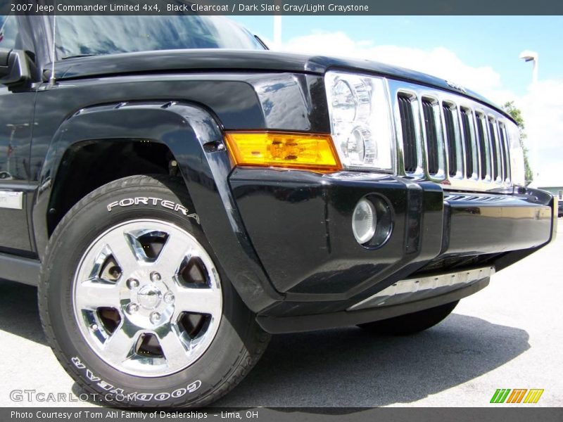 Black Clearcoat / Dark Slate Gray/Light Graystone 2007 Jeep Commander Limited 4x4