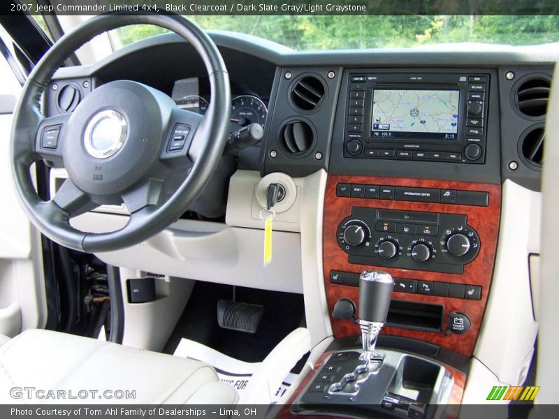 Black Clearcoat / Dark Slate Gray/Light Graystone 2007 Jeep Commander Limited 4x4