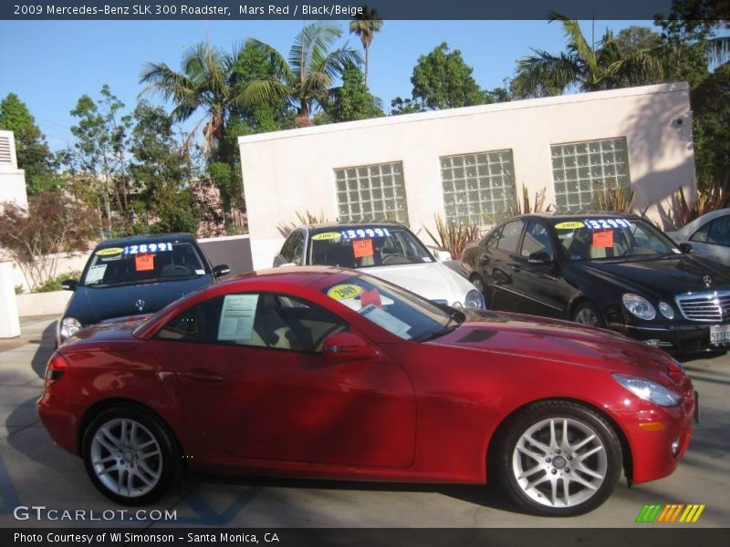 Mars Red / Black/Beige 2009 Mercedes-Benz SLK 300 Roadster