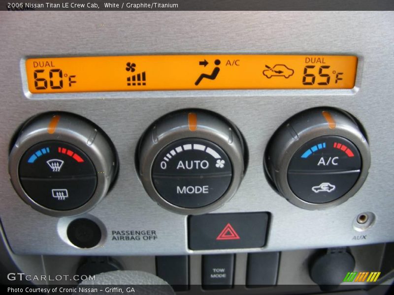 White / Graphite/Titanium 2006 Nissan Titan LE Crew Cab