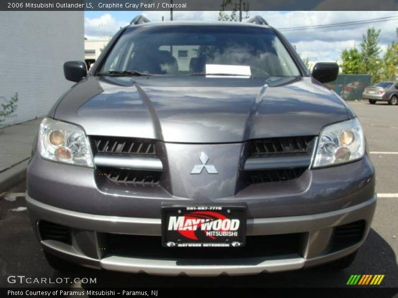 Graphite Gray Pearl / Charcoal 2006 Mitsubishi Outlander LS