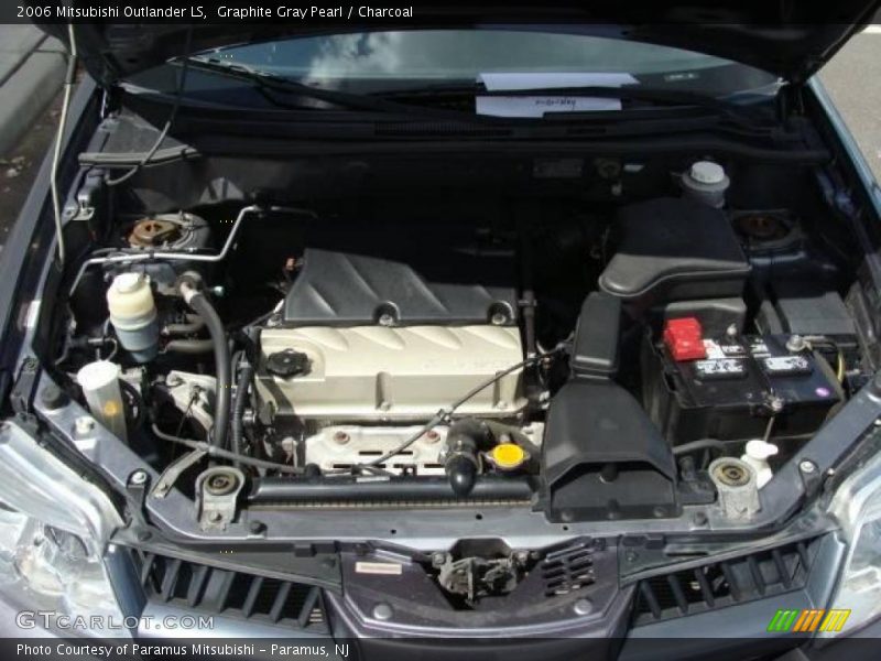 Graphite Gray Pearl / Charcoal 2006 Mitsubishi Outlander LS