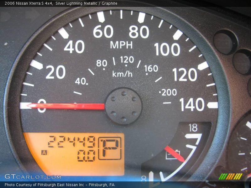 Silver Lightning Metallic / Graphite 2006 Nissan Xterra S 4x4
