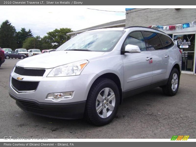 Silver Ice Metallic / Ebony 2010 Chevrolet Traverse LT