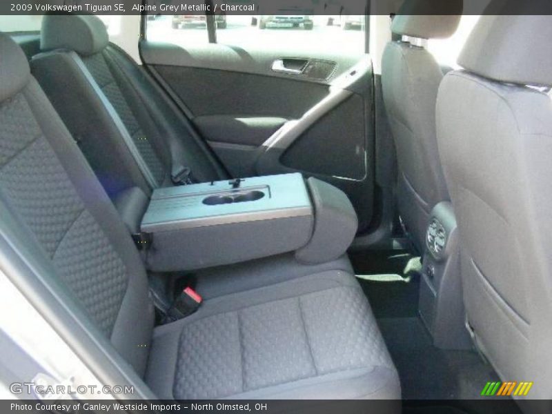 Alpine Grey Metallic / Charcoal 2009 Volkswagen Tiguan SE