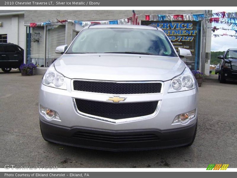 Silver Ice Metallic / Ebony 2010 Chevrolet Traverse LT