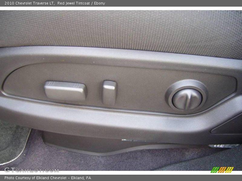 Red Jewel Tintcoat / Ebony 2010 Chevrolet Traverse LT