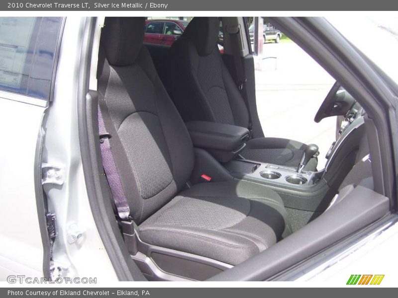 Silver Ice Metallic / Ebony 2010 Chevrolet Traverse LT