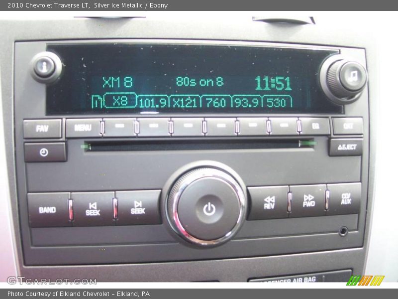 Silver Ice Metallic / Ebony 2010 Chevrolet Traverse LT