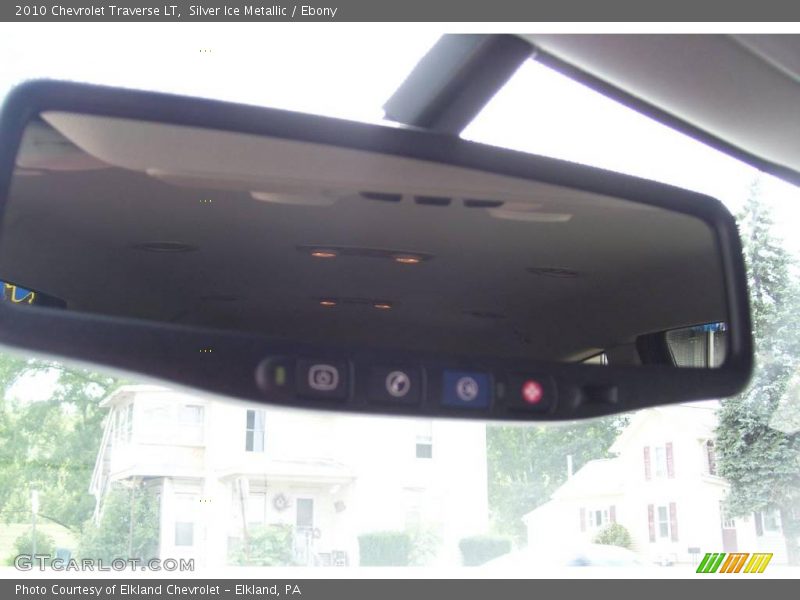 Silver Ice Metallic / Ebony 2010 Chevrolet Traverse LT