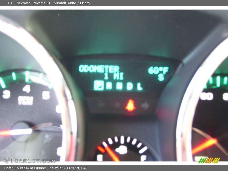 Summit White / Ebony 2010 Chevrolet Traverse LT
