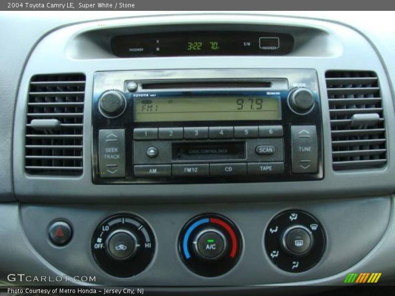 Super White / Stone 2004 Toyota Camry LE