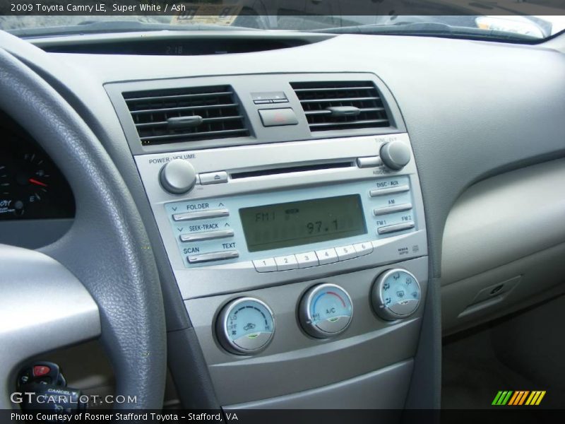 Super White / Ash 2009 Toyota Camry LE