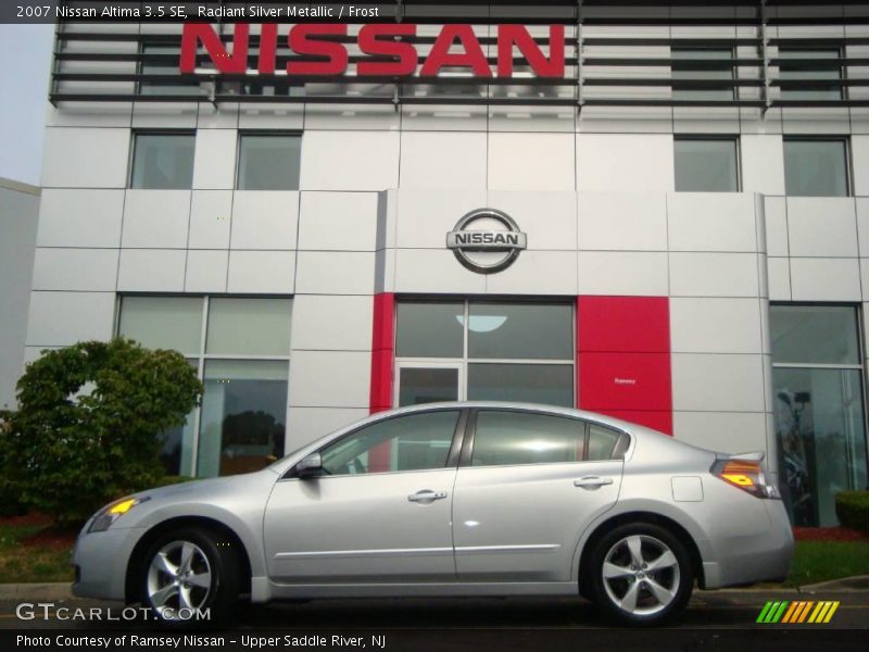Radiant Silver Metallic / Frost 2007 Nissan Altima 3.5 SE