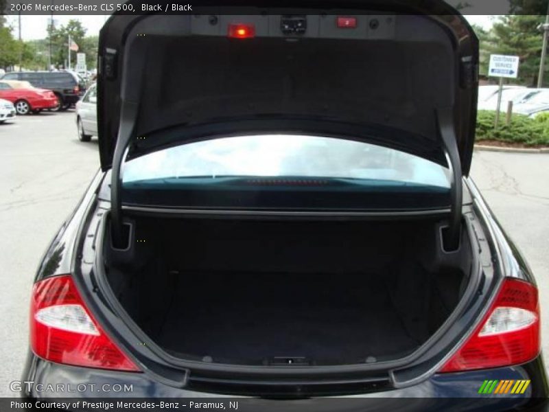 Black / Black 2006 Mercedes-Benz CLS 500