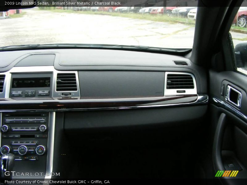 Brilliant Silver Metallic / Charcoal Black 2009 Lincoln MKS Sedan