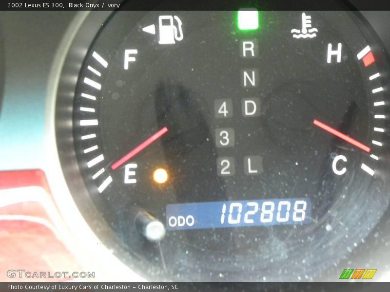 Black Onyx / Ivory 2002 Lexus ES 300