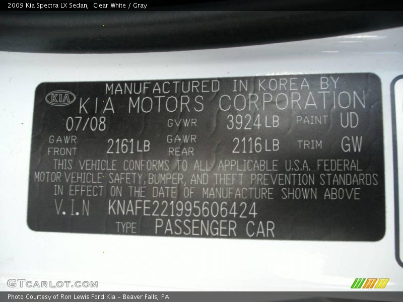 Clear White / Gray 2009 Kia Spectra LX Sedan